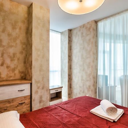 Leogrand Apartments Z Panoramoyu Lvova ภายนอก รูปภาพ